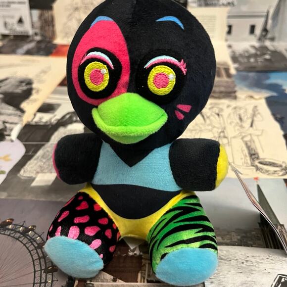 fnaf funko blacklight chica plush - Picture 3 of 5